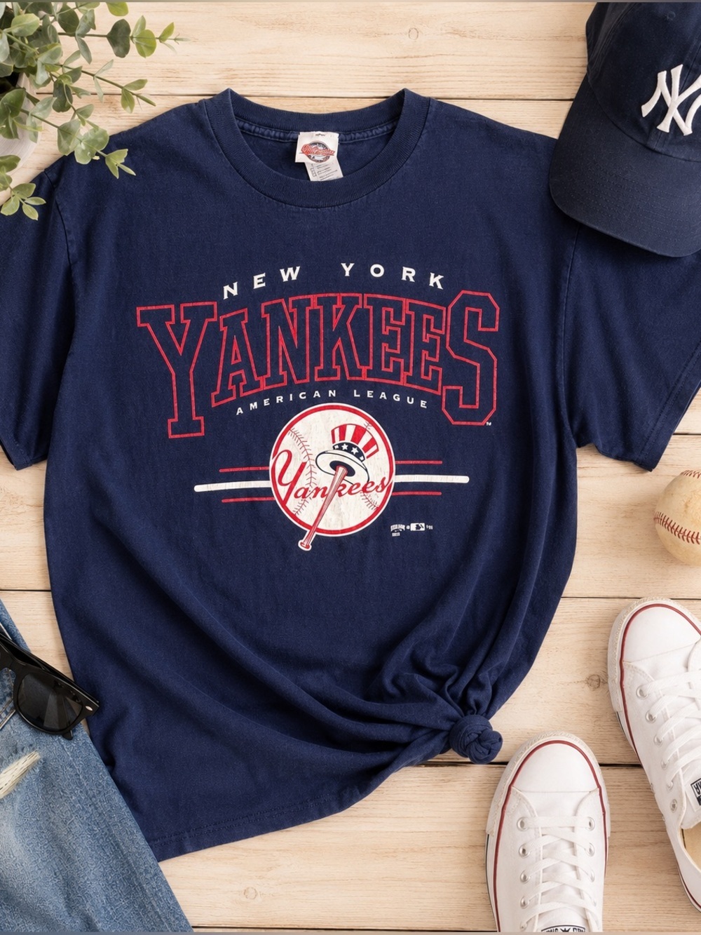 Vintage New York Yankees Graphic T-Shirt